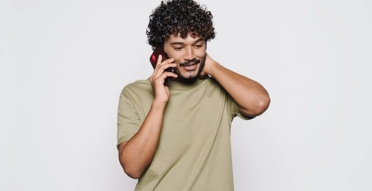 Guía rápida: cómo contactar a una scort sin errores ni malentendidos